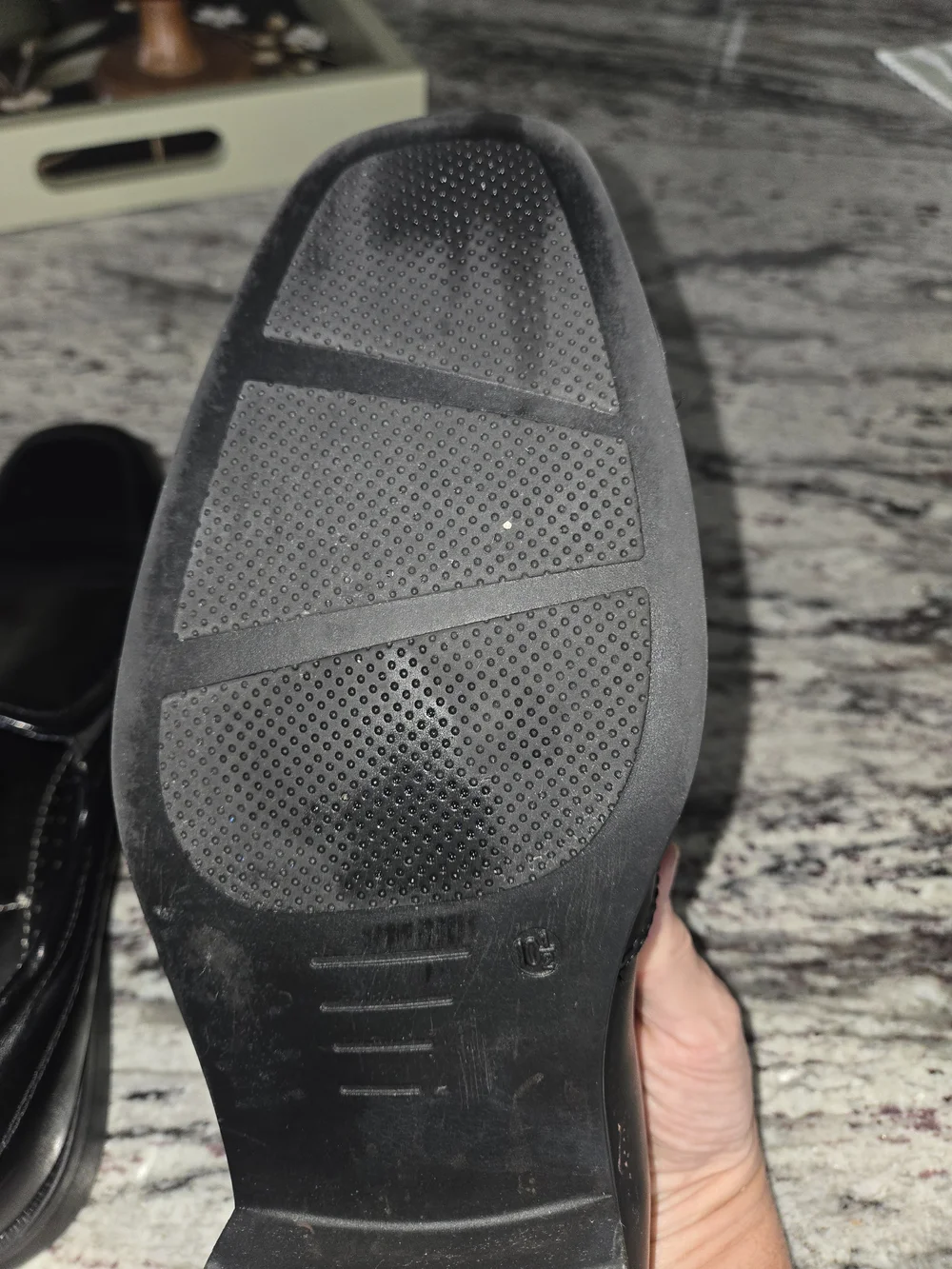 Perry Ellis smooth black